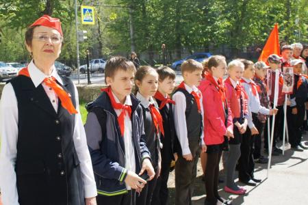 Коммунисты Кургана отпраздновали День пионерии конкретными делами
