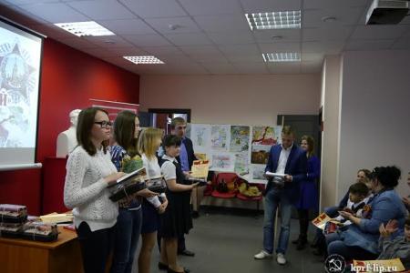 В Липецком обкоме КПРФ состоялось торжественное награждение призёров конкурса «Победа глазами детей»