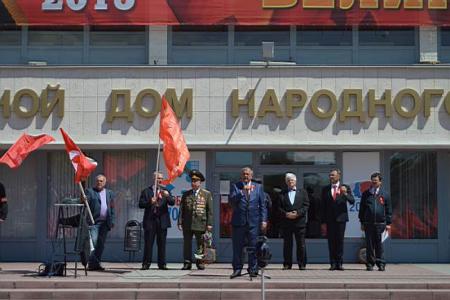«Этот праздник со слезами на глазах». Митинг Победы в Ростове-на-Дону