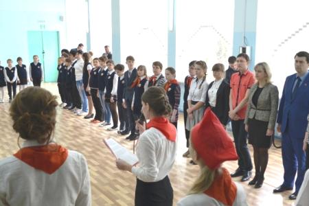 В Тульском обкоме прошли дни приема в пионеры учащихся средних школ