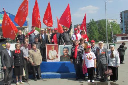 Кемеровская область. Новокузнецкие коммунисты провели митинг за установку бюста Сталина в городе