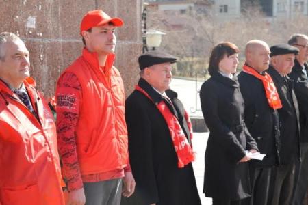 Забайкальский край. Первомай коммунистов стартовал сбор подписей за отставку губернатора Ильковского