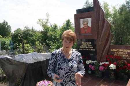 В Волгограде состоялось открытие памятника Алевтине Апариной