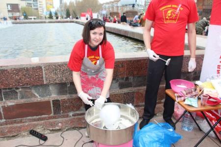 В Самаре состоялись концерт и митинг в честь Дня международной солидарности трудящихся