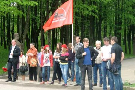 В Иваново состоялся митинг-маевка в честь 110-ой годовщины Первого общегородского Иваново-Вознесенского Совета рабочих депутатов