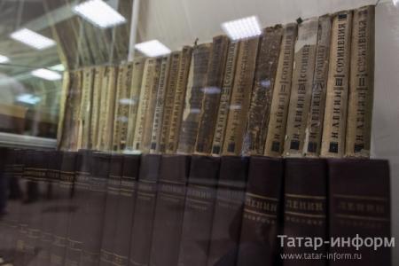 Татарстан. В Казани после масштабной реконструкции  открылся Дом-музей В.И. Ленина. Первые гости - лидер КПРФ Геннадий Зюганов и президент Татарстана Рустам Минниханов