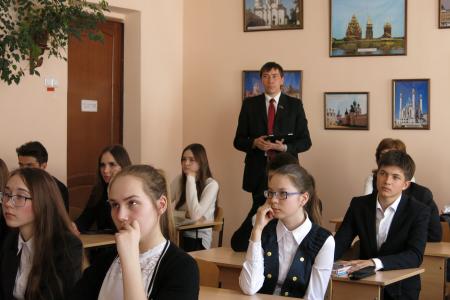 Уроки патриотического проекта КПРФ «Знамя нашей Победы» состоялись в Чувашии 