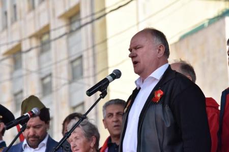 Г.А. Зюганов: Под Знаменем Победы - к вершинам социализма и дружбы народов!
