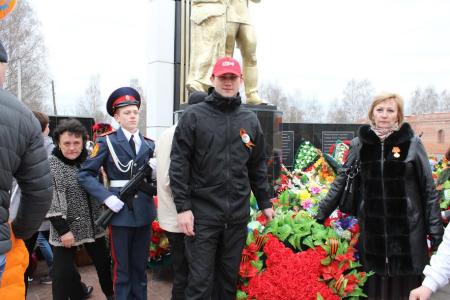 В канун Дня Победы коммунисты г.Советский ХМАО-Югры устроили незабываемые байк-шоу и фейерверк