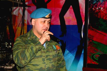 Свердловские коммунисты чествуют ветеранов в канун Дня Победы