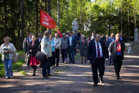 Ленинградская область. Заложена аллея в память советских воинов, погибших в годы Великой Отечественной войны