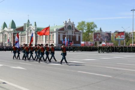 Новосибирск принял торжественный парад Победы