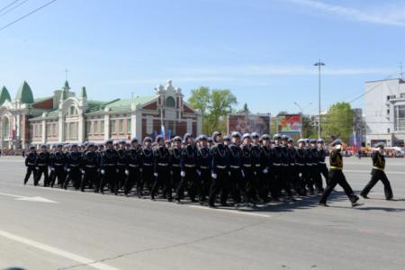Новосибирск принял торжественный парад Победы