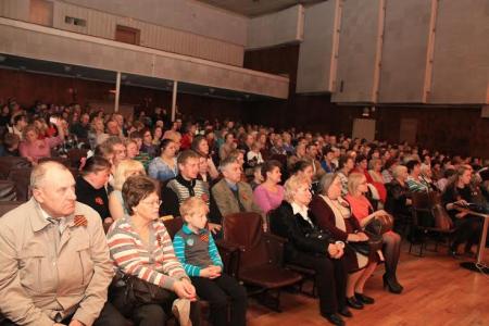 Псковская школа искусств при поддержке КПРФ представила программу к 70-летию Великой Победы