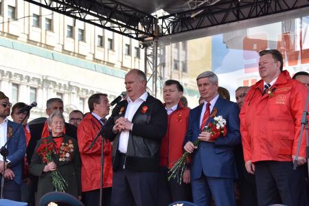 Слава Советскому народу – победителю! Вечная память павшим! Фашизм не пройдет!