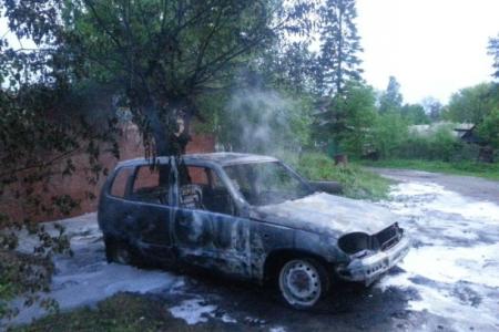 Санкт-Петербург. Сегодня ночью был сожжен автомобиль активистки инициативной группы «обманутых дольщиков»