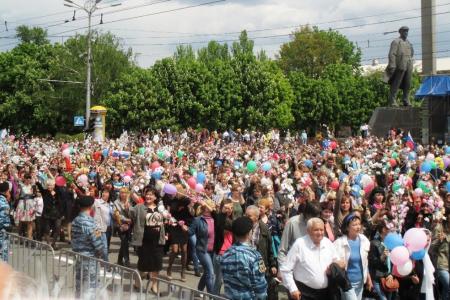 Рядом с тобою, Донецк! Казбек Тайсаев и Владимир Родин приняли участие в торжествах по случаю Дня независимости ДНР