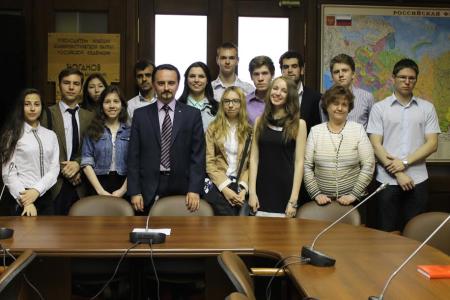 Учащиеся Лицея №23 из подмосковных Мытищ посетили фракцию КПРФ в Государственной Думе
