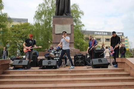 Первомайская демонстрация и митинг в Калининграде