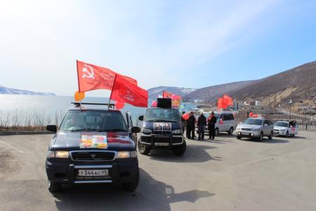 Праздничный автопробег на улицах Магадана