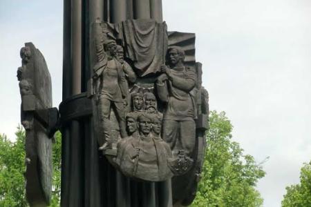 В Иваново состоялся митинг-маевка в честь 110-ой годовщины Первого общегородского Иваново-Вознесенского Совета рабочих депутатов