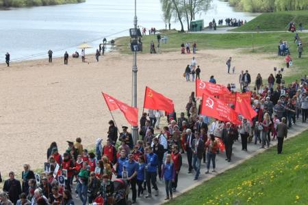 Новгородские коммунисты приняли участие в праздновании 70-летия Великой Победы