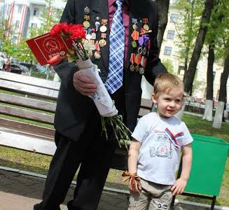 Коммунисты города Орла приняли участие в торжественных мероприятиях в честь 70-й годовщины Великой Победы