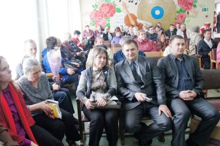 Курганская область. Зауральские коммунисты помогли издать поэтический сборник к 70-летию Великой Победы