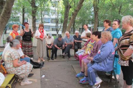 Республика Мордовия. Коммунисты проводят дворовые встречи с жителями Саранска