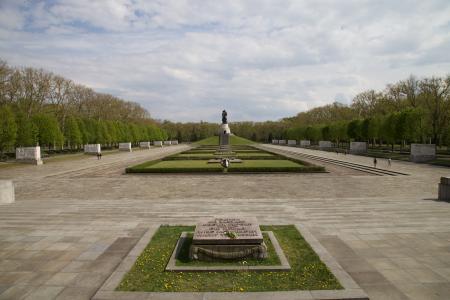 В год 70-летия победы над фашизмом КПРФ и ГКП углубляют сотрудничество