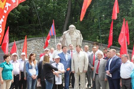 Коммунисты Ставропольского края ведут подготовку к пушкинским дням в Пятигорске