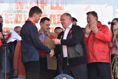Слава Советскому народу – победителю! Вечная память павшим! Фашизм не пройдет!