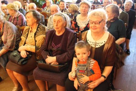 Коммунисты Железнодорожного района Рязани чествуют ветеранов