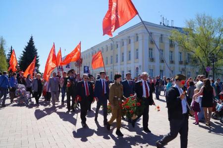 Нижегородские коммунисты 9 мая возложили цветы к Вечному огню