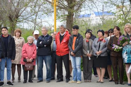 Республика Калмыкия. В Элисте открыты памятные барельефы в честь Героев Советского Союза