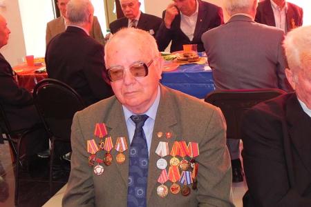 Белгородские коммунисты чествуют ветеранов