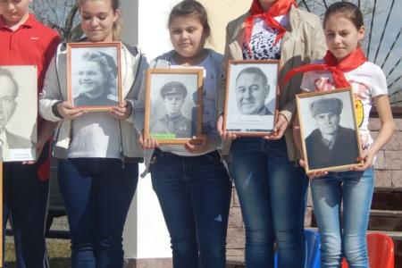 Нижегородское отделение "ВЖС-Надежда России" провело акцию "Посади сирень" в г. Ворсма, приуроченную к празднованию Дня Победы