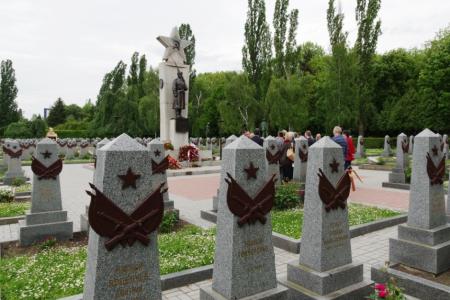 Д.Г. Новиков: В борьбе с неонацизмом объединяться и действовать