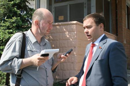 Пресс-конференция депутатов Госдумы от КПРФ в Челябинске. Ю.В. Афонин: «Надо не отнимать у регионов последние копейки, а эффективнее наполнять бюджет»