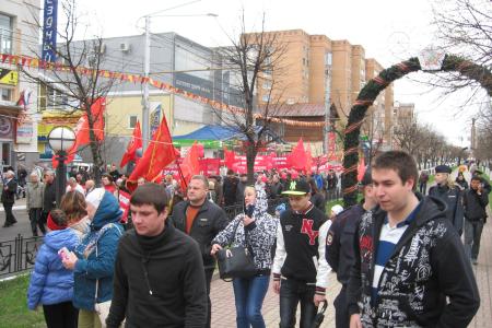 Калуга: Первомай шагает по планете
