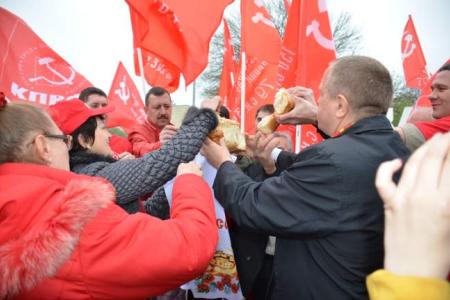 Ростовская область. "Коммунисты, вперед!": автопробег в честь 70-летия Великой Победы