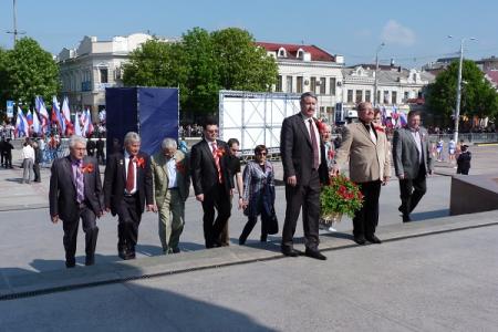 Крымская республиканская организация КПРФ приняла участие в Первомайской демонстрации в Симферополе