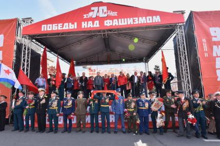 Слава Советскому народу – победителю! Вечная память павшим! Фашизм не пройдет!