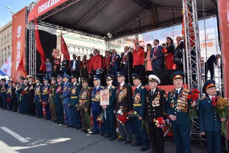 Слава Советскому народу – победителю! Вечная память павшим! Фашизм не пройдет!