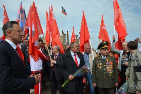 Автопробег Ростовских коммунистов на Саур-могилу в честь 70-летия Победы