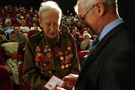 В Нижнем Новгороде прошло торжественное собрание, организованное НРО КПРФ и посвященное 70-летию Победы советского народа в Великой Отечественной войне
