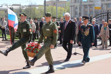 К.К. Тайсаев поздравил ветеранов и профессорско-преподавательский состав МАДИ с 70-летием Великой Победы