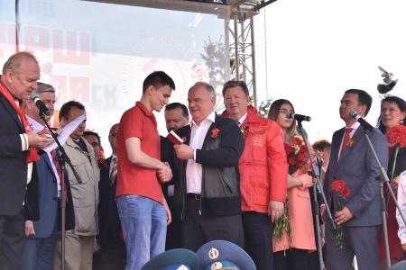 Слава Советскому народу – победителю! Вечная память павшим! Фашизм не пройдет!