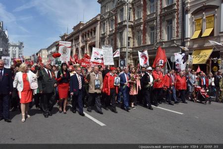 Слава Советскому народу – победителю! Вечная память павшим! Фашизм не пройдет!