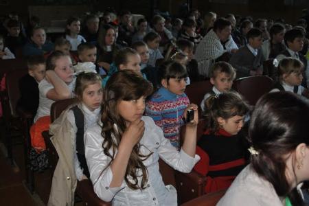 В Семеновском районе Нижегородской области в преддверии Дня Победы прошло торжественное награждение "Детей войны"